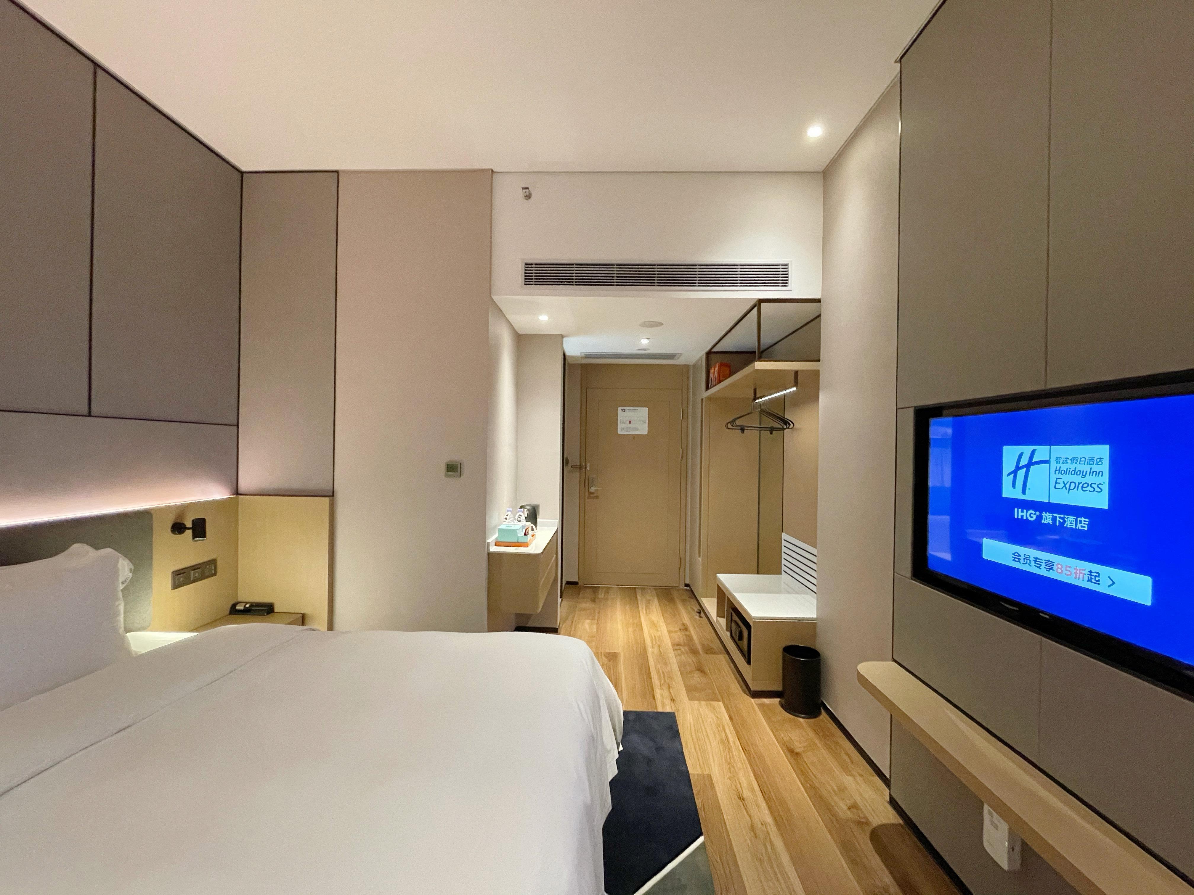 Holiday Inn Express Shenzhen Longhua By Ihg Экстерьер фото